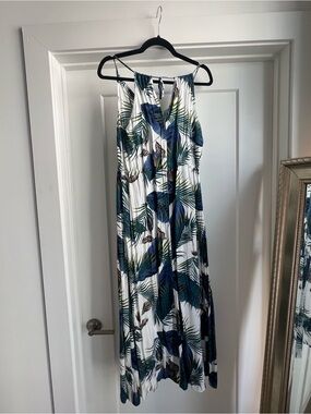 Tropical Leaf Maxi Dress - White & Blue